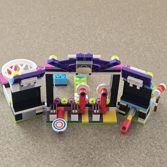 LEGO Friends 41127 Amusement Park Arcade 100% Complete Set w/ Manual & Mini Doll - Picture 7 of 13